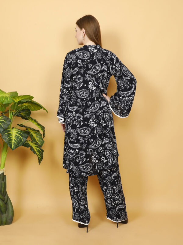 Navy Blue& White Floral Paisley Co-ord Set - Image 2